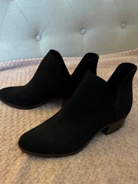 Ankle boots